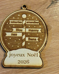 Boule de Noël famille personnalisée en bois – Prénoms gravés