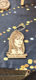 Exemple de porte-clés en bois avec portrait gravé d'après photo